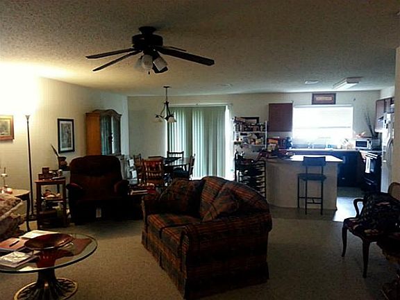 4th image of 4809 Leaf Hollow Dr
