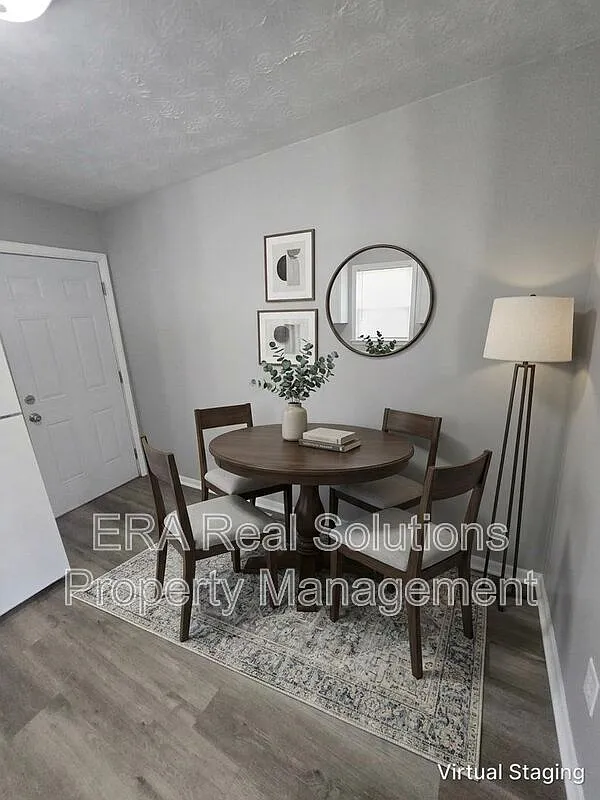 2 bed, 1.5 bath, 720 sqft, $1,095 — Photo 4