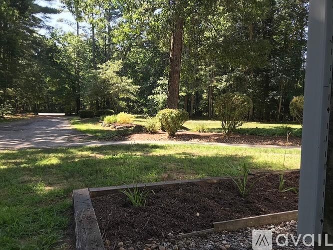 76 Pinecrest Rd Litchfield, NH Zillow Apartments for Rent in Litchfield
