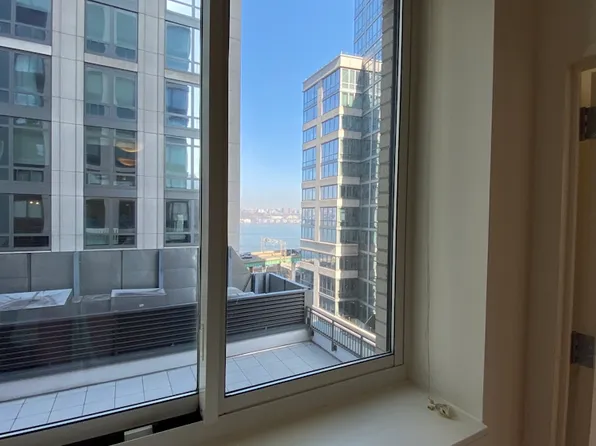 400 West 63rd Street image 8 of 15