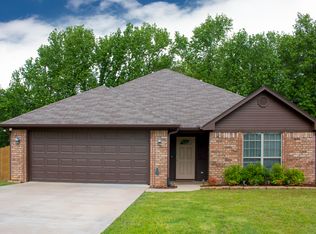 9 Oak Run St, White Oak, TX 75693
