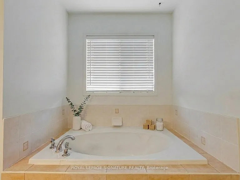 112 Barnwood Dr — Photo 16