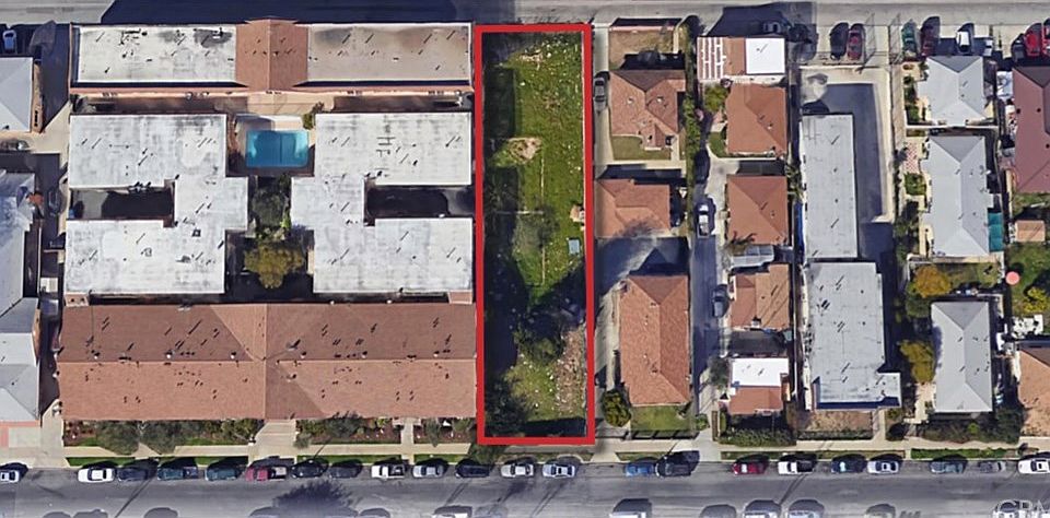 1st image of 1647 259th St