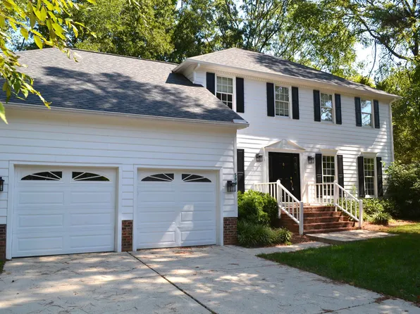 500 Heathridge Ln, Cary, NC 27513