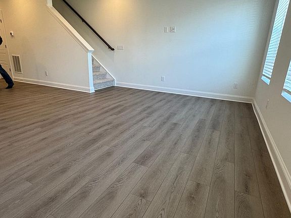 3rd image of 620 Hedrick Ridge Rd #112