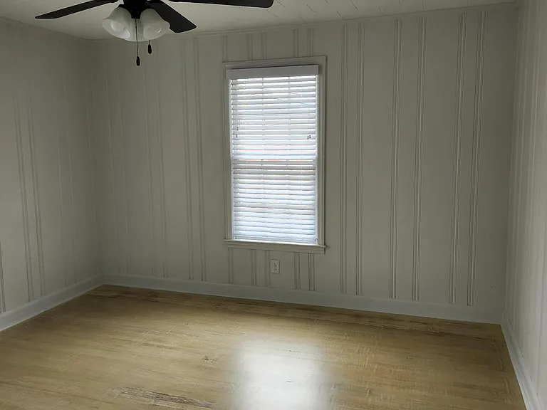 151 S Green St #4 — Photo 7