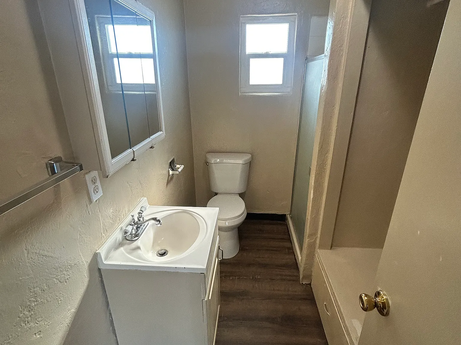 Studio, 1.0 bath, $825 — Photo 3