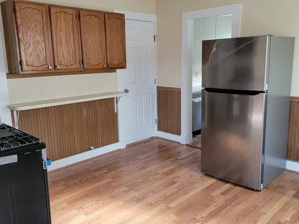 48 West St APT B, Attleboro, MA 02703