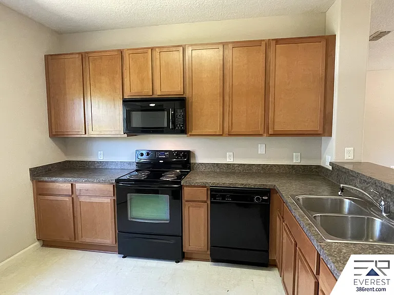2 Roxboro Dr — Photo 11