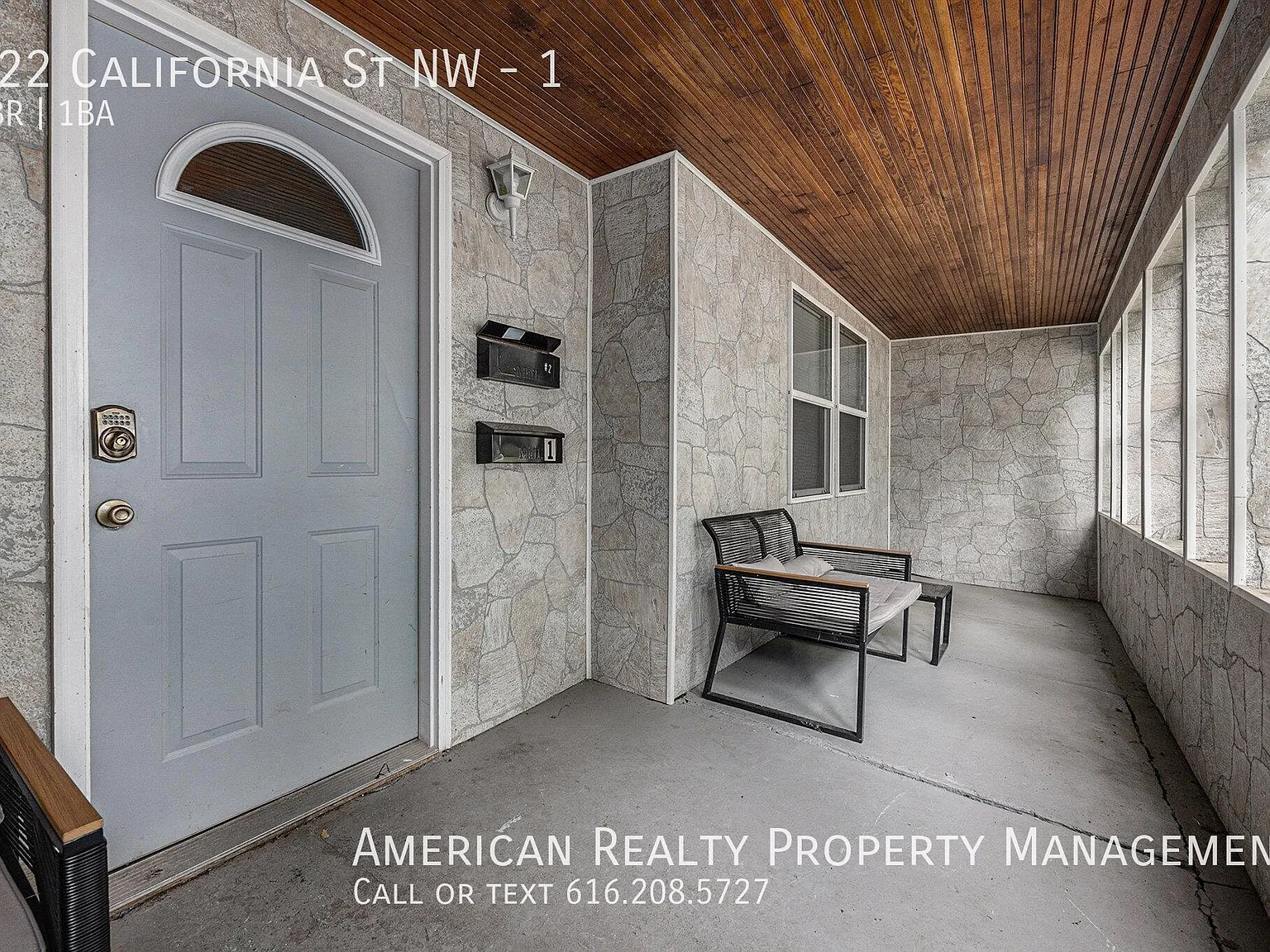822 California St NW — Photo 2