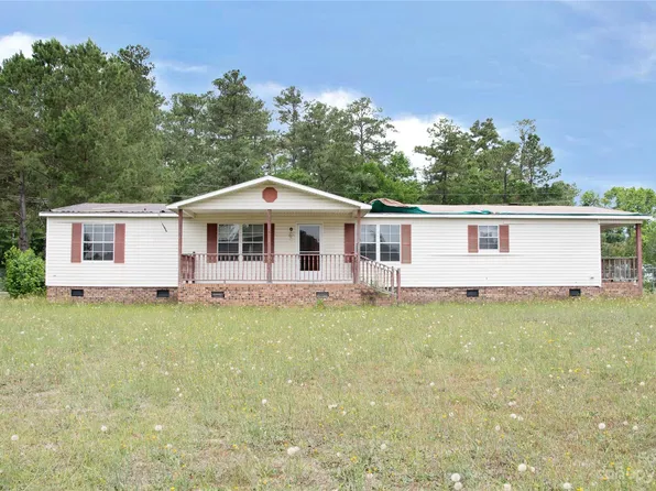 142 Amanda St, Lumberton, NC 28358