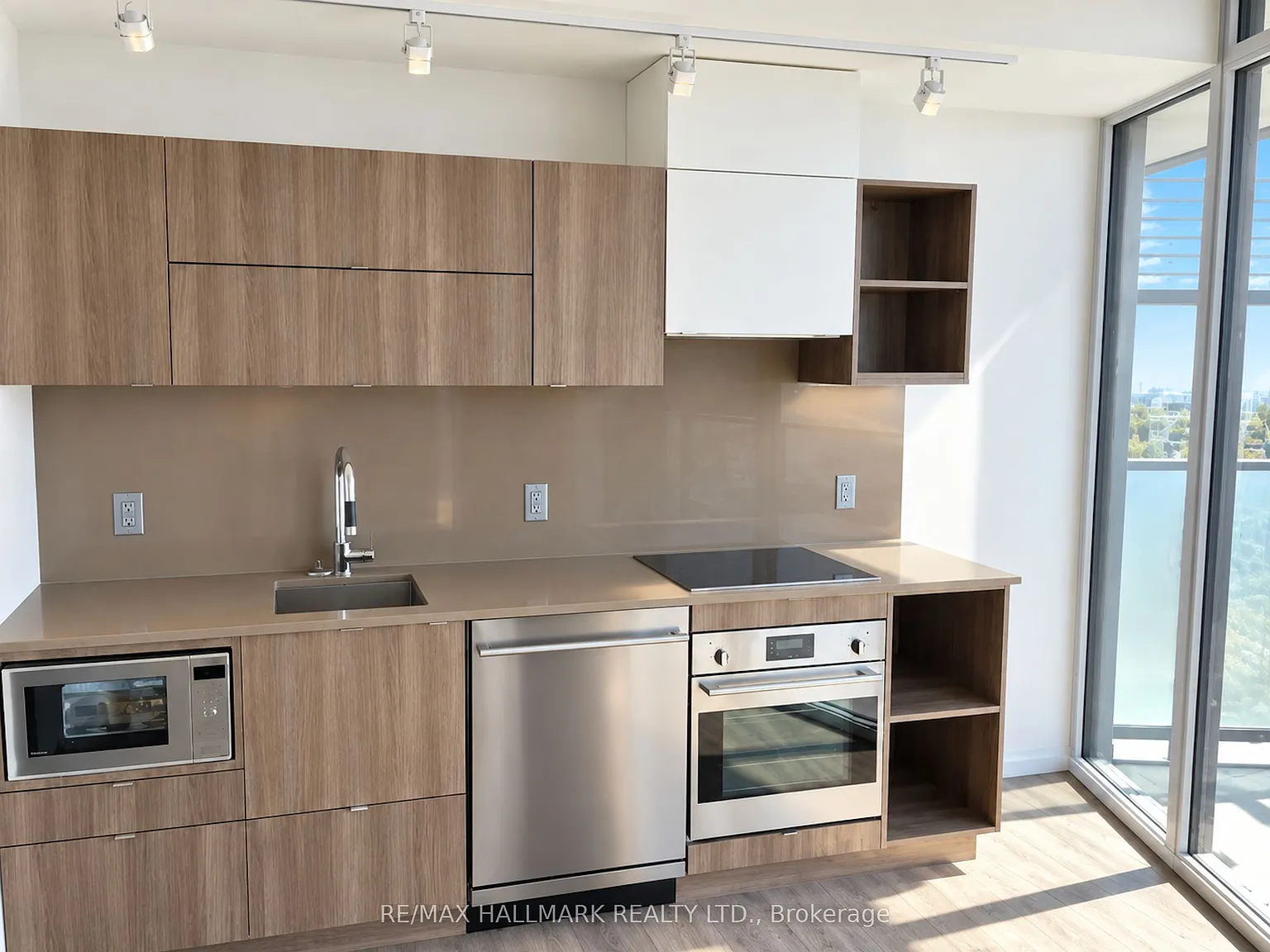 2 bed, $3,250 — Photo 2