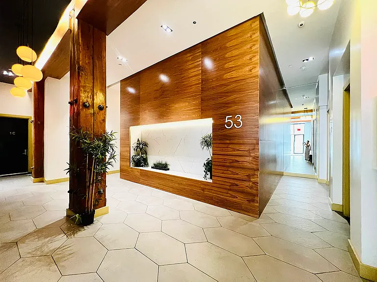 53 S 11th St #3D — Photo 15