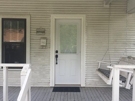 2nd image of 914 McNeal St