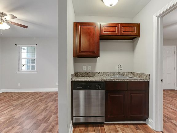 2nd image of 2309 Baronne St APT 18