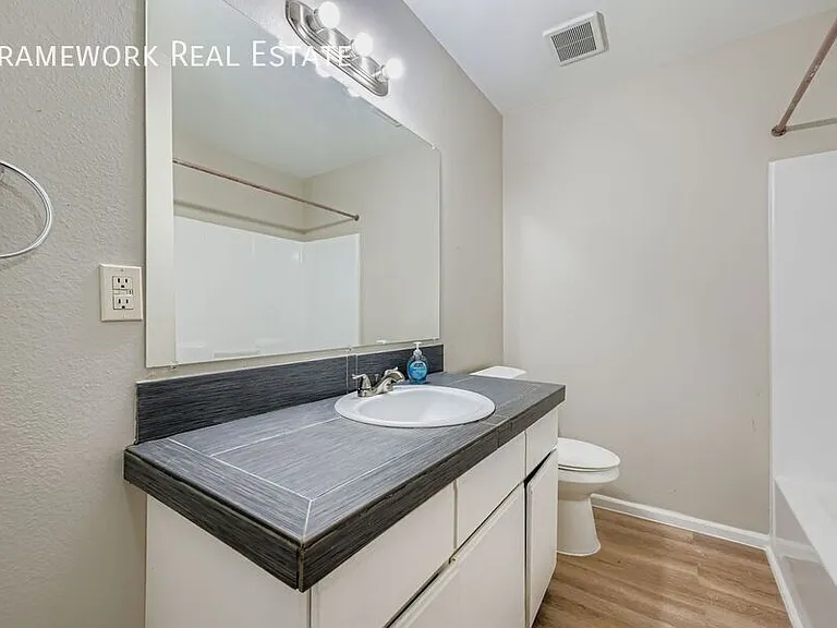 141 E Longs Peak Ave — Photo 13