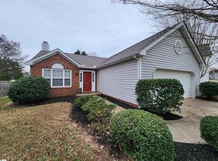 202 Fairview Lake Way, Simpsonville, SC 29680