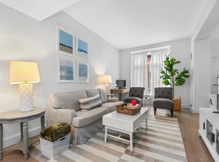 100 Lovejoy Wharf UNIT 11Q, Boston, MA 02114