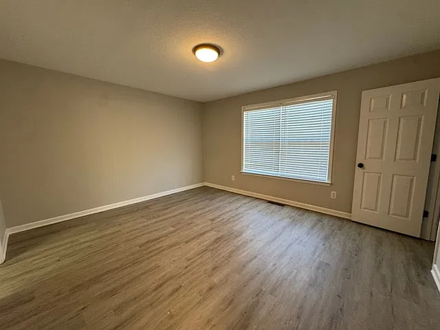 2 bed, 2.5 bath, 1080 sqft, $1,325 — Photo 4