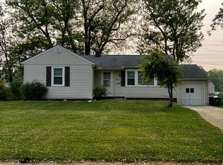 8224 Westmoor Rd, Mentor, OH 44060