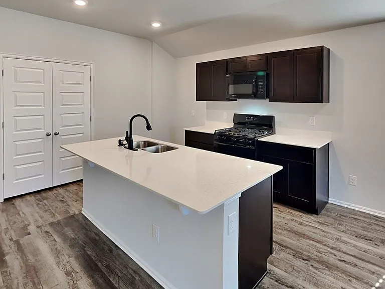 3605 Maggie Rd — Photo 4