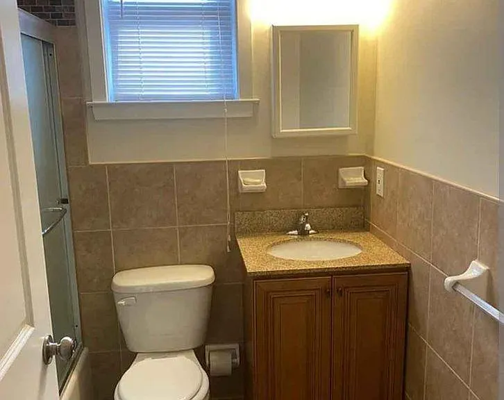 2300 Christian St #2 — Photo 4