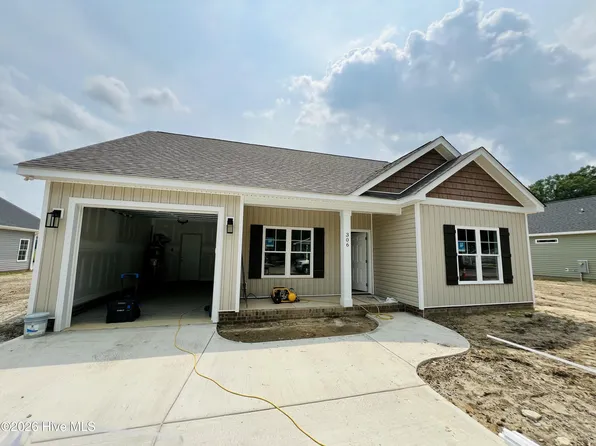 306 E Norwayne Alumni Way, Fremont, NC 27830