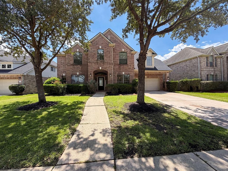 1st image of 15822 Maple Shores Dr