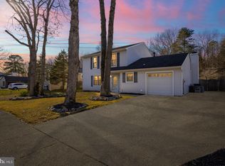521 Forest Ct, Williamstown, NJ 08094