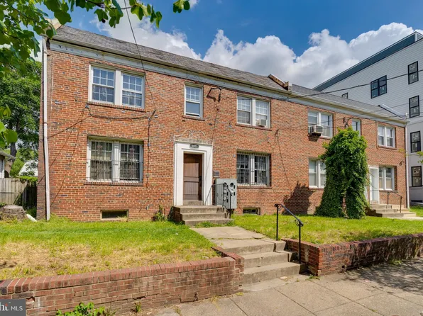 1610 21st Pl SE, Washington, DC 20020