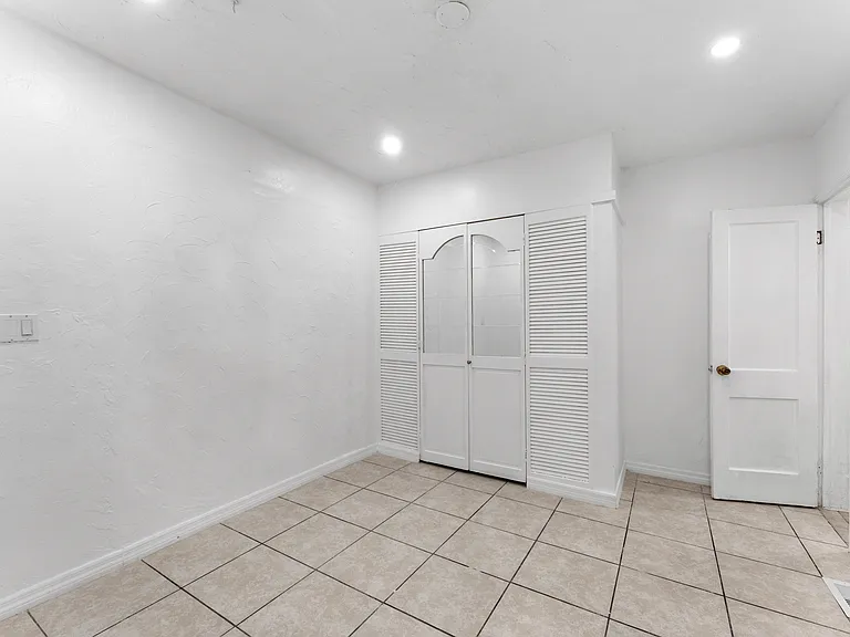 1550 S Atlantic Ave #N — Photo 8