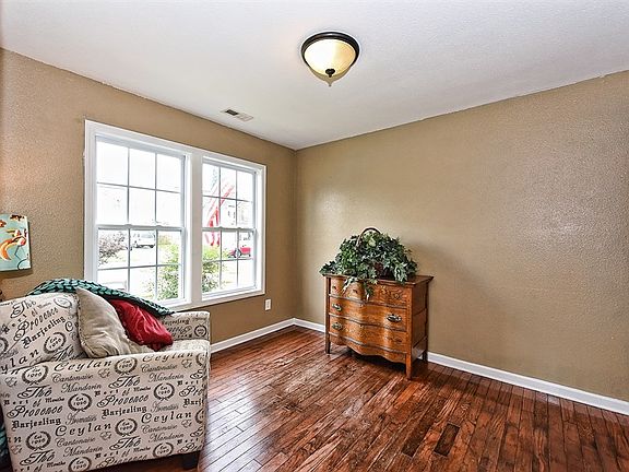 5th image of 12907 Walking Stick Dr
