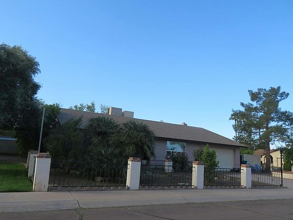 3rd image of 1503 E McNair Dr