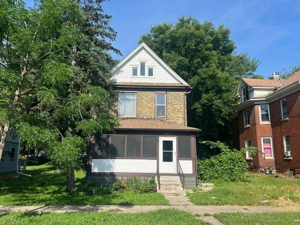 2207 Bryant Ave N, Minneapolis, MN 55411