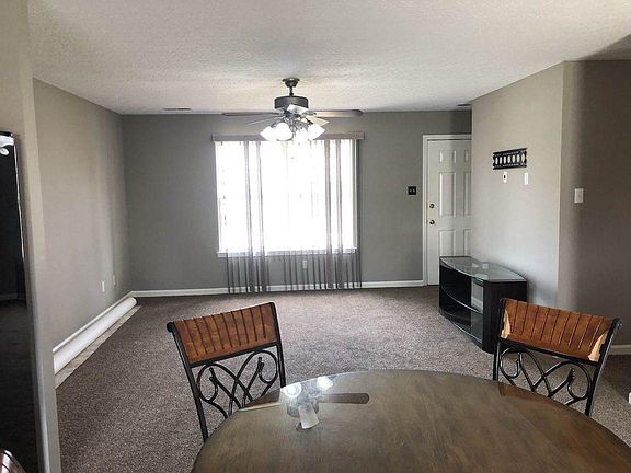 4th image of 444 Moonlite Ave