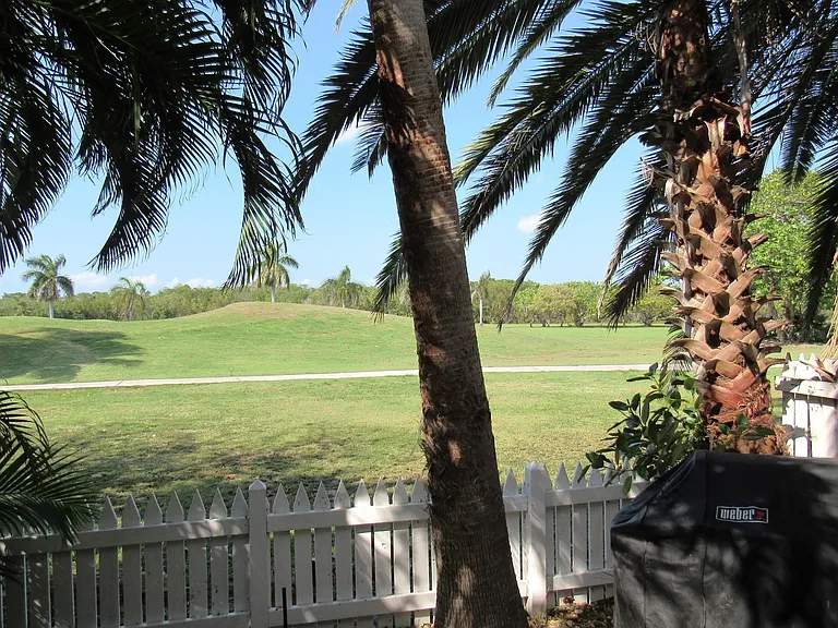 121 Golf Club Dr — Photo 9