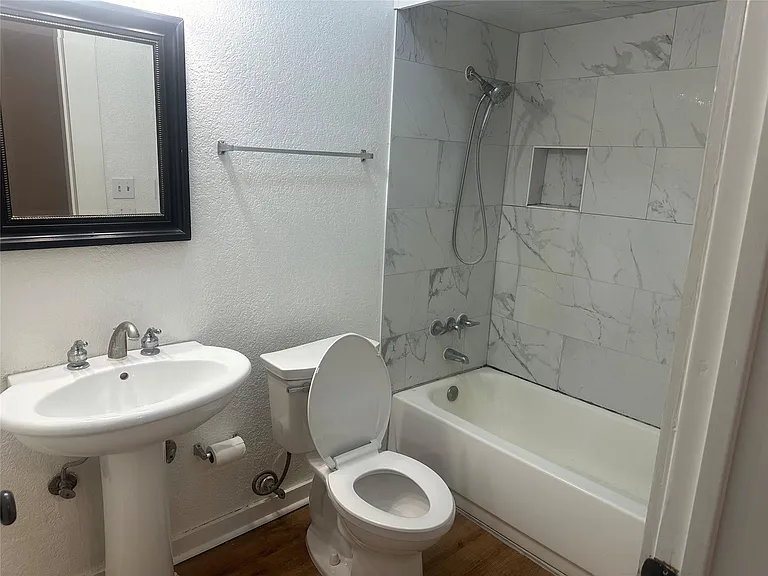 914 W Lynwood Ave — Photo 11
