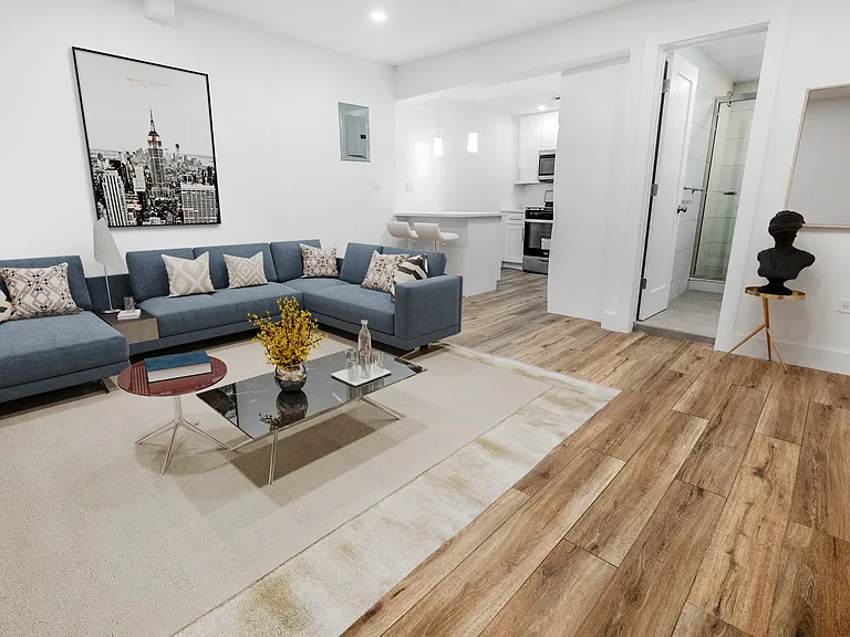 246 W 73rd St #1A — Photo 2