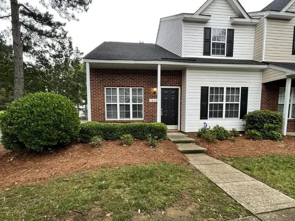1870 Birch Heights Ct, Charlotte, NC 28213
