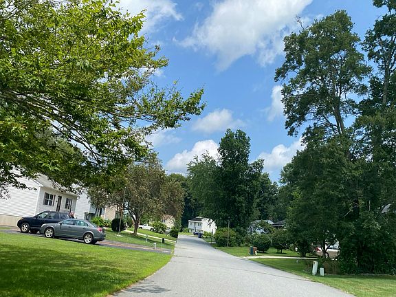 4th image of 174 Colonial Rd