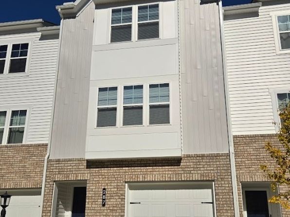 287 Greenpark Rd