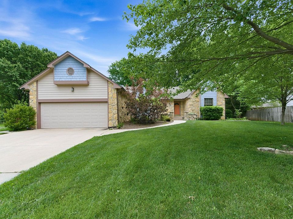 1st image of 1226 N Briarwood Ct