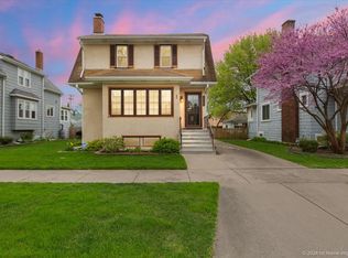 6834 30th Pl, Berwyn, IL 60402