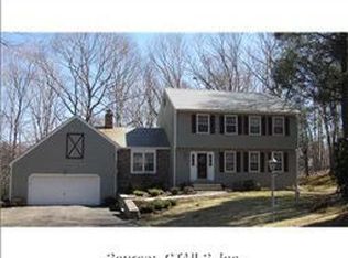 63 Pond View Cir, Guilford, CT 06437