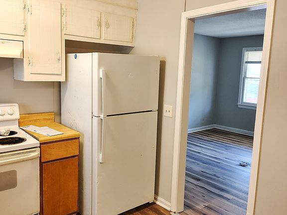 4th image of 1105 Peachwood Dr