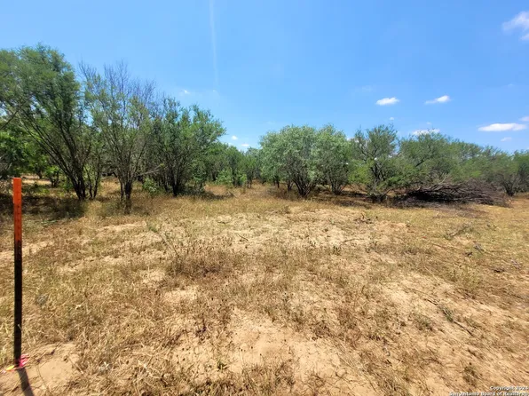 LOT 6 OF 7 Bar R Lane LOT 6, Floresville, TX 78114