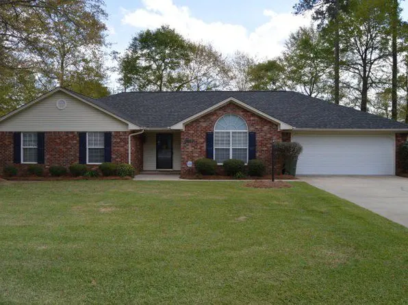 1065 Chesterfield Dr, Sumter, SC 29154