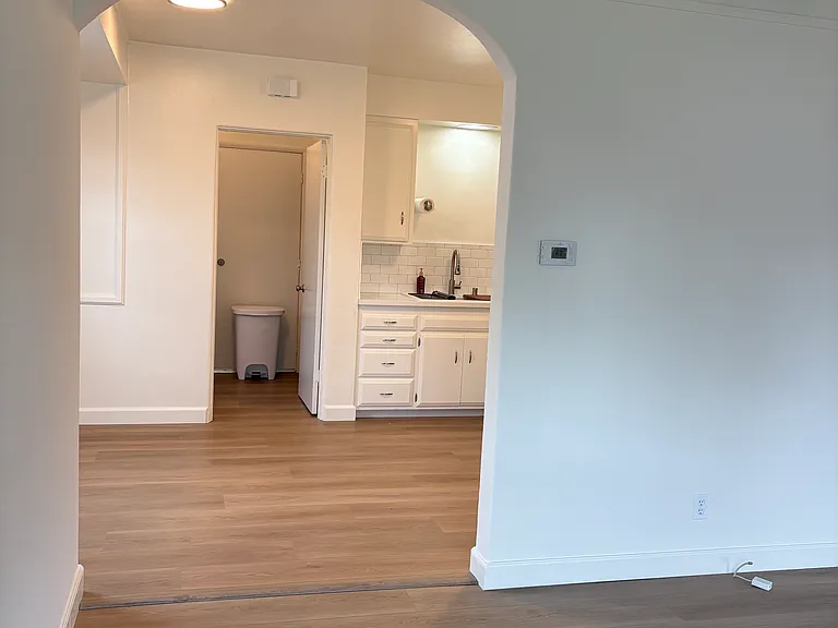 2037 N Brighton St — Photo 4