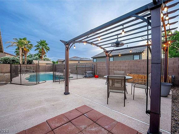 4th image of 263 Chamomile Dr