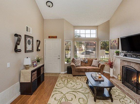 5th image of 39604 Oak Cliff Dr